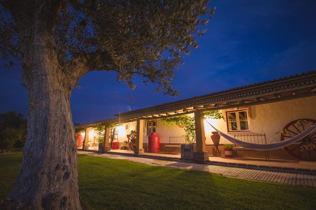 Monte Chalaca - Turismo Rural Ferreira Do Alentejo Ngoại thất bức ảnh