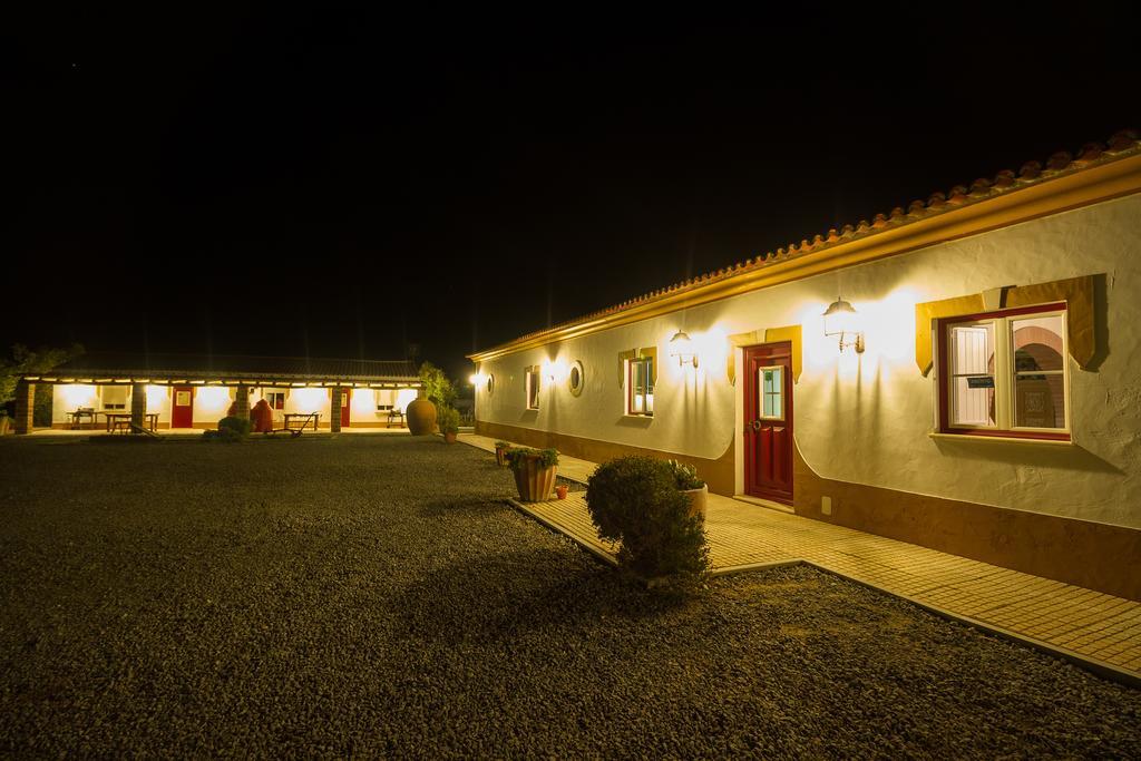Monte Chalaca - Turismo Rural Ferreira Do Alentejo Ngoại thất bức ảnh